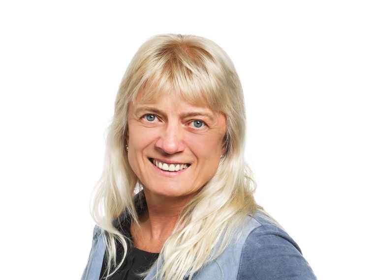 Frau Monika Heimann