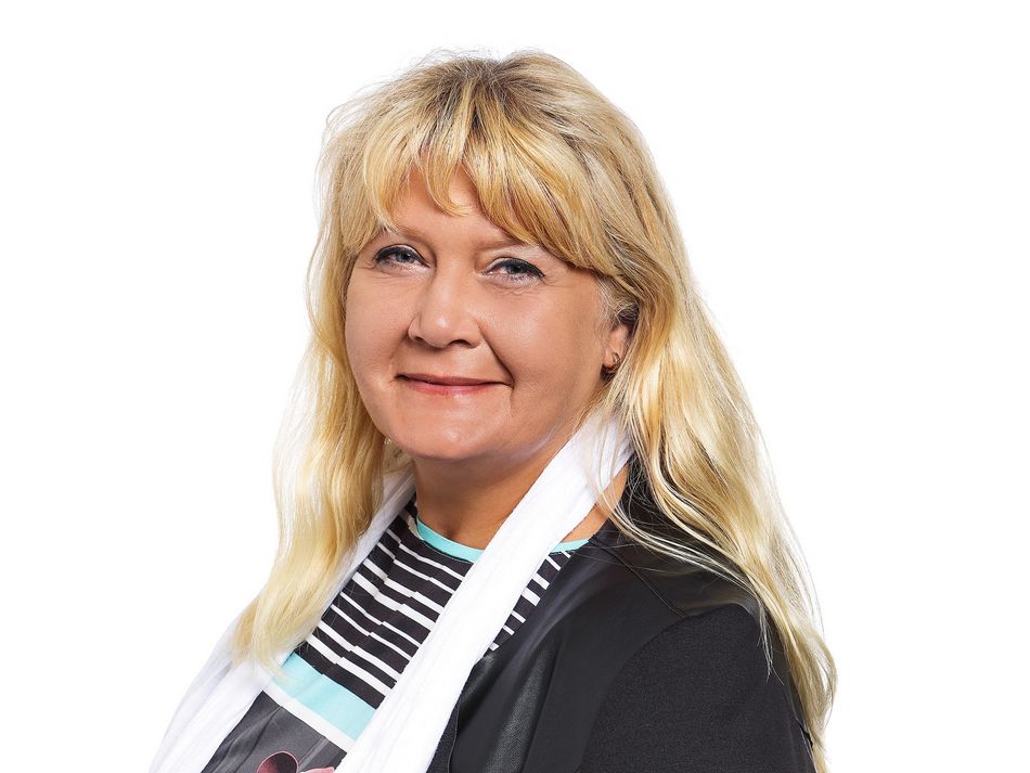 Frau Andrea Essert